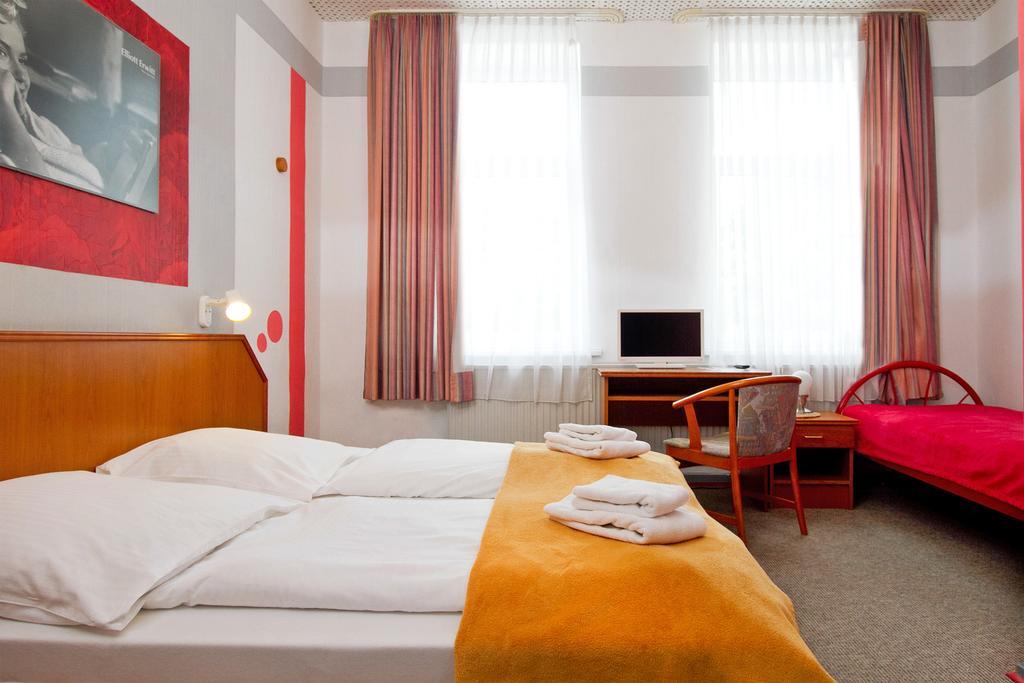 Hotel Neun 3/4 Celle Exterior photo