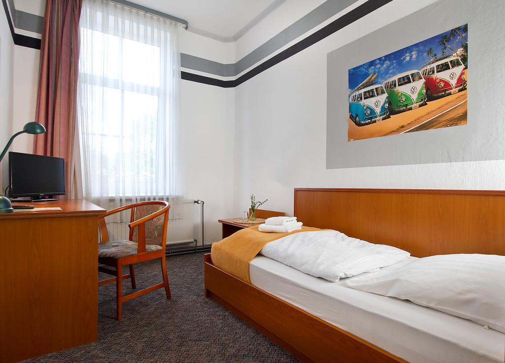 Hotel Neun 3/4 Celle Exterior photo
